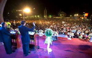 Will Graham preaching at the Sri Lankan Celebration